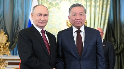 Russlands president Putin og ledere fra andre land gratulerer generalsekretær To Lam.