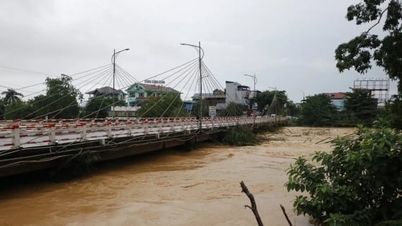 Cấm người và phương tiện lưu thông qua cầu Gia Bẩy