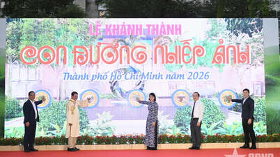 Ho Chi Minh-staden har nu sin första fotogata.