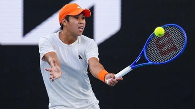 Vietnamese-born tennis player reaches Australian Open quarterfinals for the first time.
