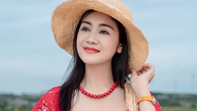 Artis Rakyat Thu Hà mengumumkan persaraannya yang akan datang, mendedahkan rahsianya untuk kekal muda dan cantik pada usia hampir 60 tahun.