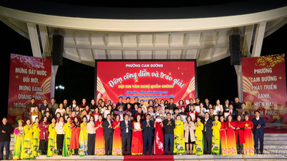 Abschlusszeremonie des Cam Duong Ward Amateur Arts Festival