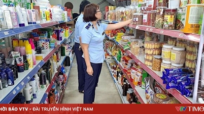 Stärkta inspektioner för att säkerställa tillgång och efterfrågan på Tet-semesterprodukter i Hanoi.