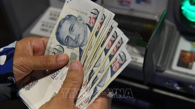 Dolar Singapura mencapai level tertinggi terhadap dolar AS dalam lebih dari 11 tahun.