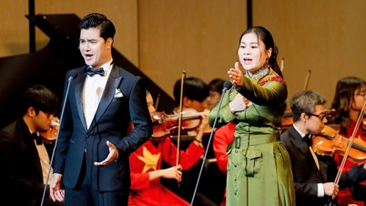 รับฟังบทเพลงอมตะมากมายในรายการ "Spring Offering to the Party"