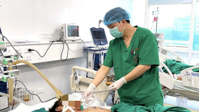 L'homme est devenu entièrement violet et est tombé dans le coma des suites d'une encéphalite méningococcique.