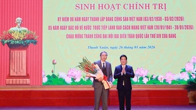 Dzielnica Thanh Xuan honoruje najważniejsze postacie polityczne na szczeblu lokalnym.
