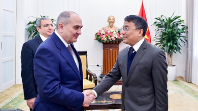Le vice-ministre permanent des Affaires étrangères, Nguyen Minh Vu, reçoit une délégation du parti Nouvel Azerbaïdjan.