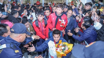 ສື່ມວນຊົນເກົາຫຼີລາຍງານວ່າ: 'ຊ່ວງເວລາທີ່ຄູຝຶກ Kim Sang-sik ຍູ້ລົດເຂັນຂອງ Xiaoming ໄດ້ສຳຜັດຫົວໃຈຫຼາຍລ້ານຄົນ'