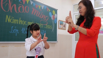 គ្រូបង្រៀន​វិទ្យាល័យ​នៅ​ទីក្រុង​ហាណូយ​ព្រួយបារម្ភ​អំពី​ការបាត់បង់​ប្រាក់រង្វាន់​បុណ្យតេត​របស់​ពួកគេ ហេតុអ្វី?