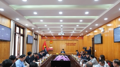 람동성은 산업 프로젝트의 장애물을 제거하기 위한 해결책을 논의합니다.