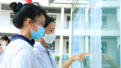 フート省は、1年間の待機期間を経て、全国レベルの優秀な学生に351万ドンを授与します。