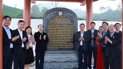 พิธีเปิดอนุสรณ์สถานสำนักพิมพ์การเมืองแห่งชาติ ณ ไทเหงียน