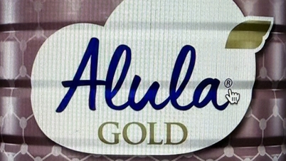 Het ministerie van Volksgezondheid heeft drie bedrijven bevolen hun activiteiten te staken en onmiddellijk alle informatie te verwijderen over Alula Gold Reflux-melk, die mogelijk besmet is met giftige stoffen.