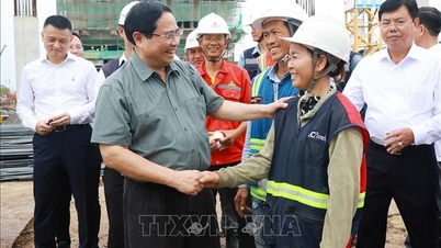 A miniszterelnök megvizsgálja az APEC-et szolgáló kulcsfontosságú projekteket a Phu Quoc különleges gazdasági övezetben.