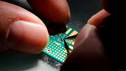 O facultate a deschis o specializare în ingineria semiconductorilor și circuitelor integrate.