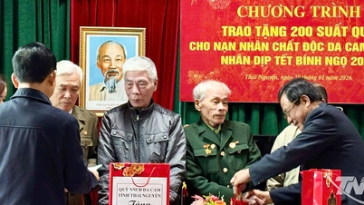 Thai Nguyen: 200 prezentów Tet rozdano członkom, którzy padli ofiarą Agent Orange/dioksyny.