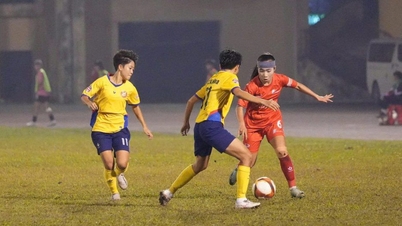Host team U.19 Phong Phu Ha Nam takes the lead in the national U.19 women's tournament.