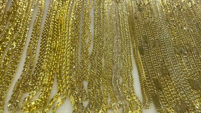 Les prix de l'or ont continué de baisser de 3,4 millions de VND, pour atteindre 175,4 millions de VND par tael.
