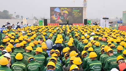 «Bygger til Tet 2026» for over 1100 bygningsarbeidere i Hanoi.
