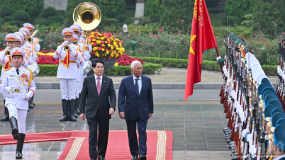 [Foto] Președintele Luong Cuong prezidează ceremonia de bun venit pentru președintele Consiliului European, Antonio Costa.