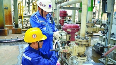 State-owned economic engine faces the test of double-digit growth.