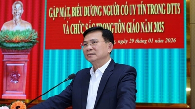 ຕຳຫຼວດແຂວງເລີມດົ່ງພົບປະກັບຜູ້ນຳທາງສາສະໜາ ແລະ ບຸກຄົນສຳຄັນໃນພື້ນທີ່.