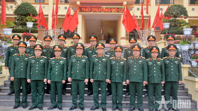 នាយឧត្តមសេនីយ៍ ង្វៀន ក្វាង ង៉ុក៖ អង្គភាពនានាបានបំពេញបន្ថែម និងធ្វើឱ្យផែនការ និងឯកសារប្រយុទ្ធមានភាពល្អឥតខ្ចោះយ៉ាងឆាប់រហ័ស។
