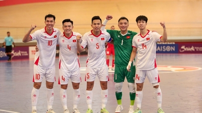 A vietnami futsalválogatott sorozatban második győzelmével bejutott az Ázsia-bajnokság negyeddöntőjébe.