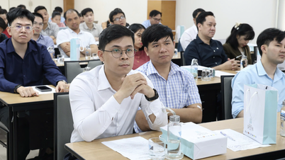 ນັກວິທະຍາສາດໜຸ່ມທີ່ໂດດເດັ່ນ, ເປັນຜູ້ນຳໜ້າ ແມ່ນເສົາຄ້ຳຍຸດທະສາດຂອງການພັດທະນາມະຫາວິທະຍາໄລແຫ່ງຊາດຫວຽດນາມ ນະຄອນໂຮ່ຈິມິນ.