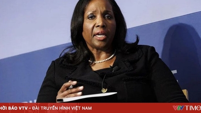Presidente do Fed: Processo movido por Lisa Cook pode abalar a independência do banco central.