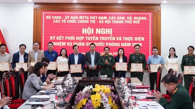 Signing of an agreement to coordinate the dissemination of information on military and national defense tasks.