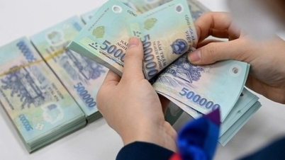 Banky přizpůsobují služby pro bonusy k lunárnímu Novému roku specifickým potřebám.