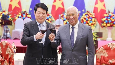 A vietnami elnök nagyszabású fogadást adott az Európai Tanács elnökének.