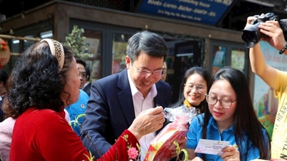 ກວານາມ: ລາຍການອົບອຸ່ນຫົວໃຈ "ການພົບປະສັງສັນເຕັດ - ຄວາມກະຕັນຍູໃນລະດູໃບໄມ້ປົ່ງຕໍ່ງານລ້ຽງ"