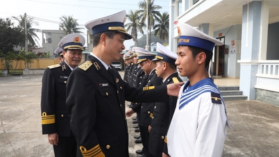 El vicealmirante Nguyen An Phong solicitó una mayor preparación para el combate durante las vacaciones del Tet.