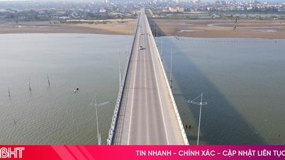 Upgrading the 500 billion VND bridge in Ha Tinh.