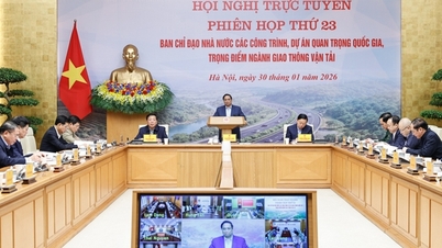 นายกรัฐมนตรีเป็นประธานการประชุมครั้งที่ 23 ของคณะกรรมการกำกับดูแลโครงการและงานด้านคมนาคมขนส่ง