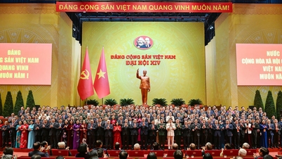 Sepuluh ahli Politburo menyertai Sekretariat Kongres Parti ke-14.