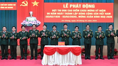 An Giang İl Askeri Komutanlığı, Parti ve Ay Yeni Yılı kutlamaları için yoğun bir taklit kampanyası başlattı.