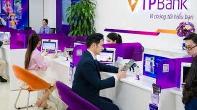 TPBank ogłasza, że ​​zyski w 2025 r. przekroczą 9200 mld VND; prezes potwierdza tendencję zmniejszania się zależności od kredytu.