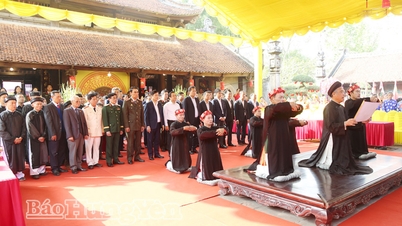 ថ្នាក់ដឹកនាំខេត្តចូលរួមពិធីរំលឹកខួបលើកទី ៨០០ នៃការបង្កើតរាជវង្សថ្រាន់។