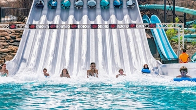 Sun World kooperiert mit zwei Giganten der Wasserunterhaltungstechnologiebranche.