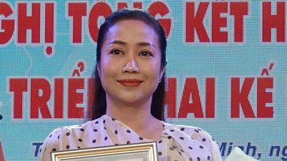 Hong Van's play "Nguyet Ha" continues to receive awards from the Ho Chi Minh City Theater Association.