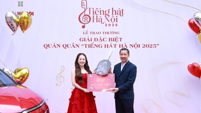 Dao Le Phuong Chi، "Hanoi Singing Contest 2025" کے فاتح نے خصوصی انعام حاصل کیا۔