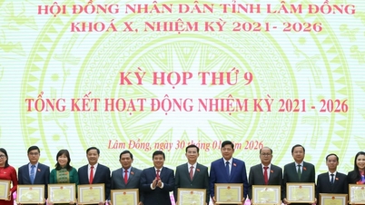 A Lam Dong Tartományi Népi Tanács 10. ciklusa összefoglalja 2021 és 2026 közötti munkáját.