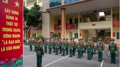 អាកប្បកិរិយា​ដ៏​ល្អ​ឥត​ខ្ចោះ ការ​ប្ដេជ្ញា​ចិត្ត​យ៉ាង​មុតមាំ​ចំពោះ​កាតព្វកិច្ច។