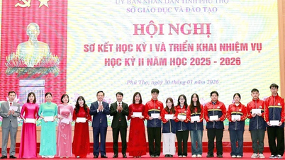 รองประธานสภาจังหวัดฟู้โถเรียกร้องให้ภาคการศึกษาลดความเหลื่อมล้ำระหว่างภูมิภาค
