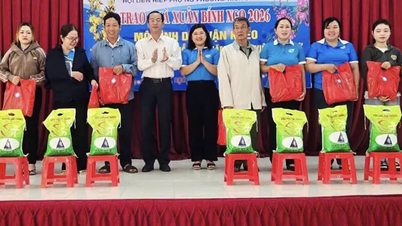 ແຄມເປນບໍລິຈາກຂອງຂວັນເຕັດ 60 ຢ່າງສຳລັບປີມ້າ 2026