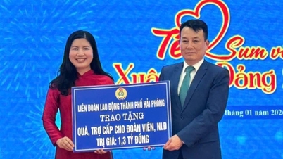 สหภาพแรงงานเขตเทียนฮวงได้รับเงินสนับสนุน 1.3 พันล้านดอง เพื่อสนับสนุนการเฉลิมฉลองเทศกาลตรุษจีน